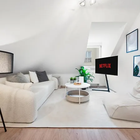 Malu Rooms - Im Stadtzentrum, Smarttv, Netflix, 24H Checkin Ludwigsbourg Extérieur photo