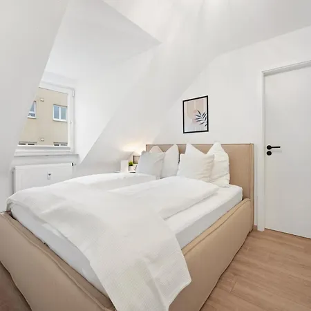 Malu Rooms - Im Stadtzentrum, Smarttv, Netflix, 24H Checkin Ludwigsbourg Extérieur photo