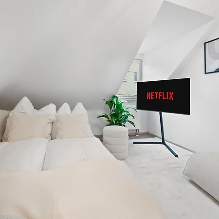 Malu Rooms - Im Stadtzentrum, Smarttv, Netflix, 24H Checkin Ludwigsbourg Extérieur photo