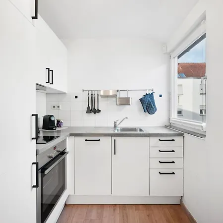 Malu Rooms - Im Stadtzentrum, Smarttv, Netflix, 24H Checkin Ludwigsbourg Extérieur photo